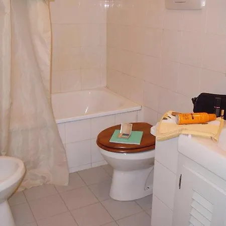 شقة ≋ Wide Apt 2 Min From The Sea ≋ *